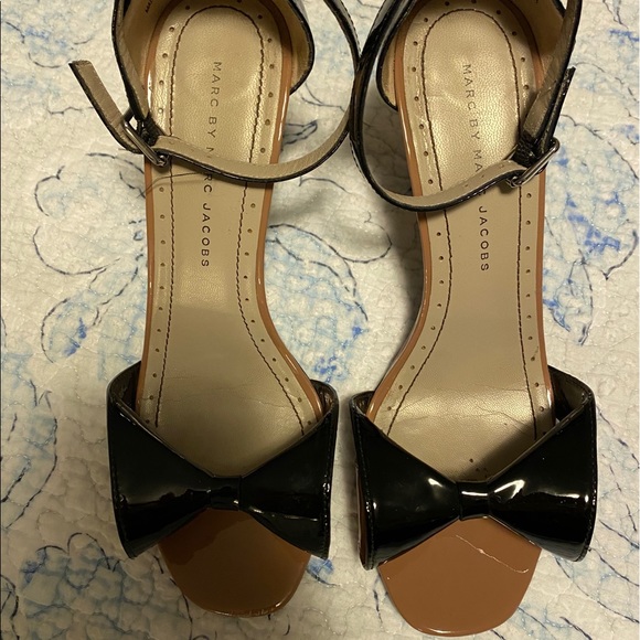 Marc Jacobs High heels. - Picture 2 of 3
